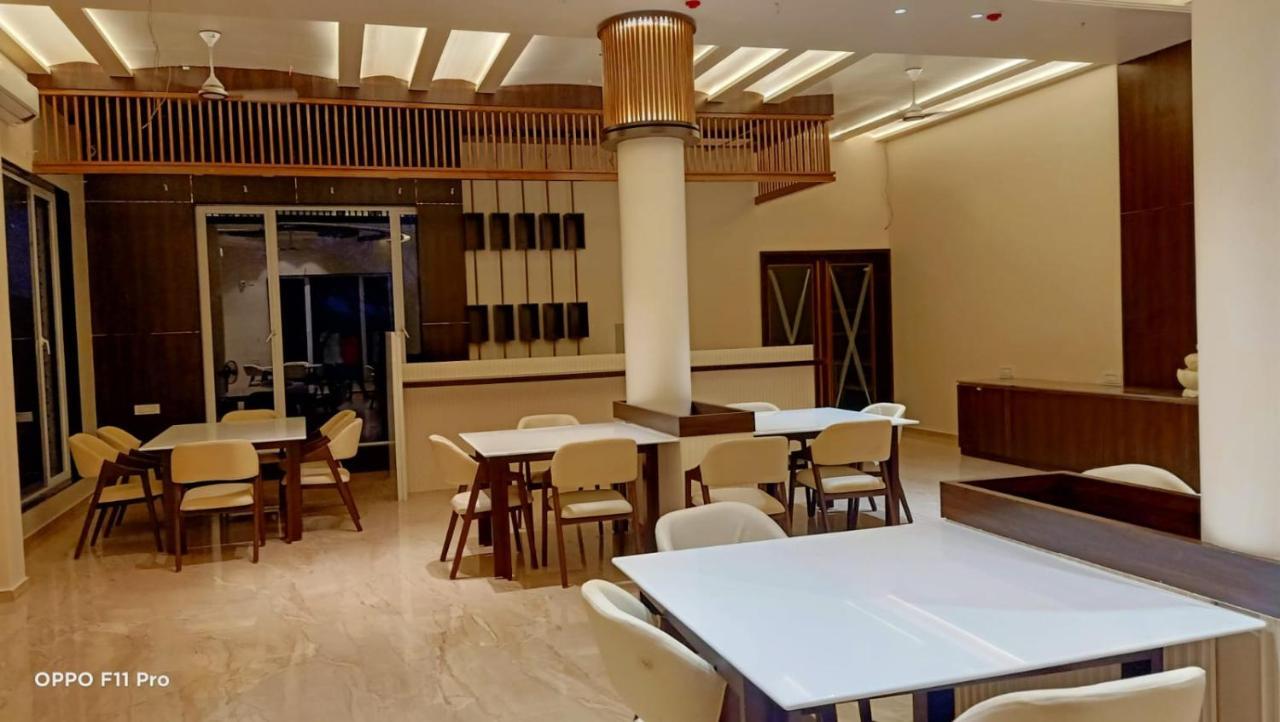 Flamingo Club And Resort Una 3 Km Away From Diu Check Post Exterior photo