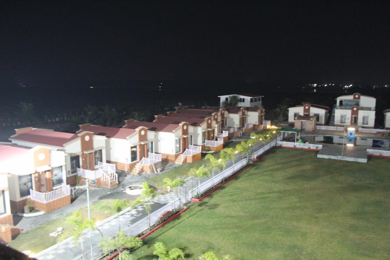 Flamingo Club And Resort Una 3 Km Away From Diu Check Post Exterior photo