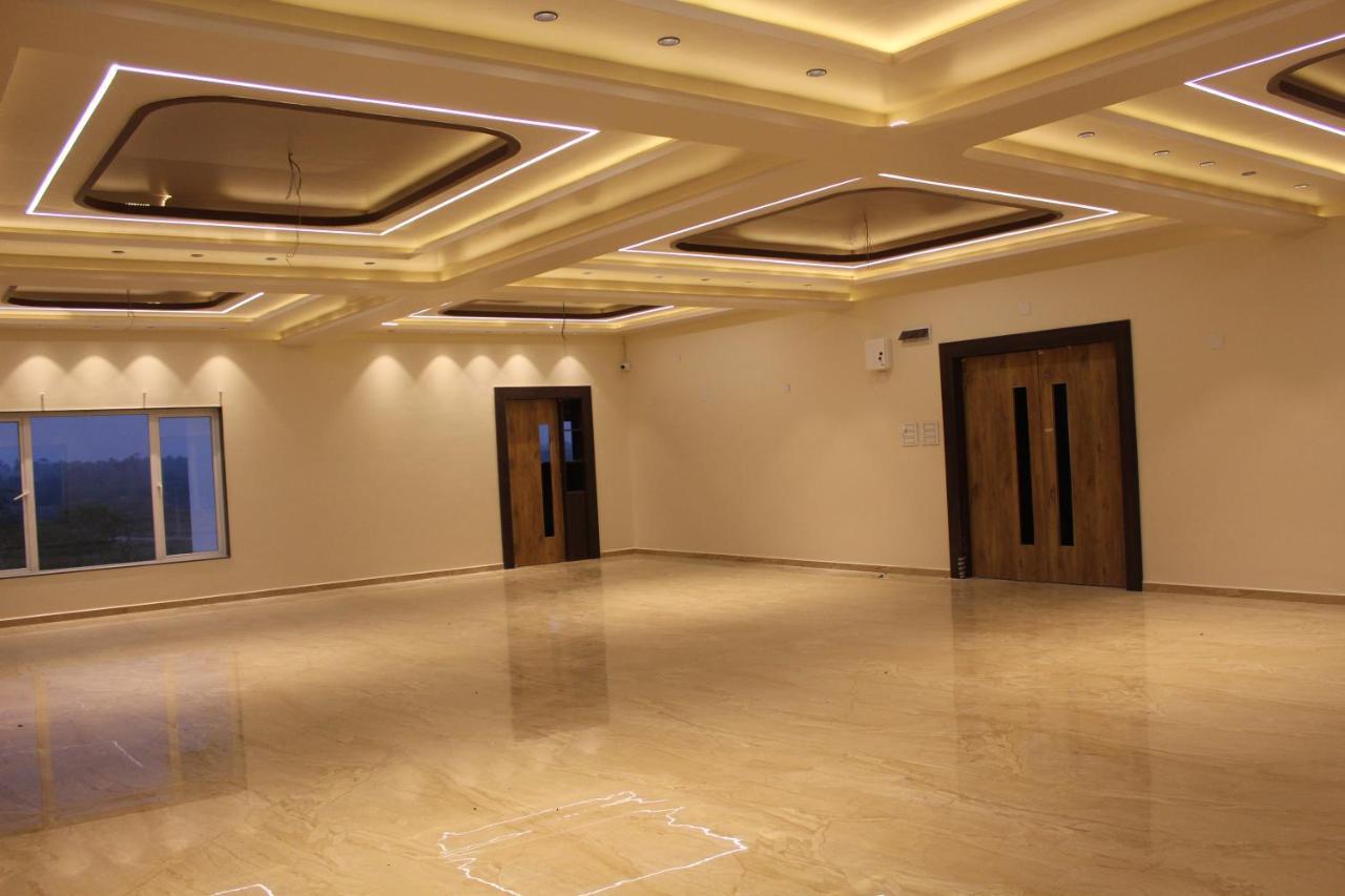 Flamingo Club And Resort Una 3 Km Away From Diu Check Post Exterior photo