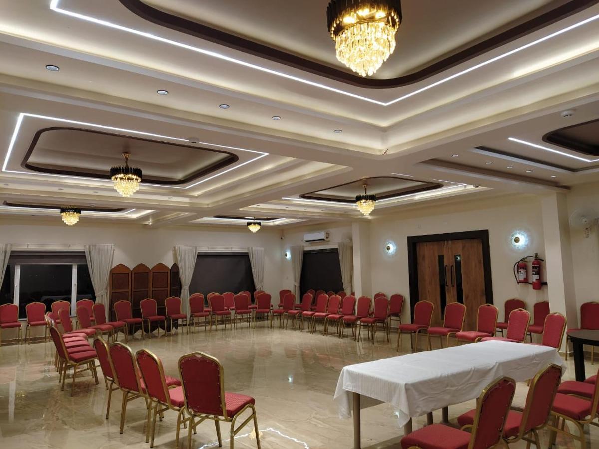 Flamingo Club And Resort Una 3 Km Away From Diu Check Post Exterior photo